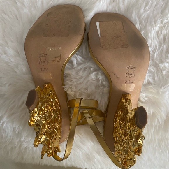 🌺 RARE TORY BURCH GOLD SANDALS 🌺 - Picture 5 of 16